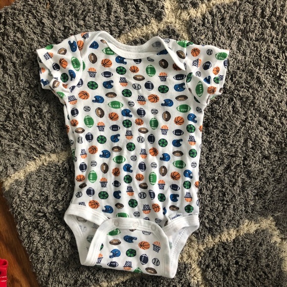 Baby boy clothes - Picture 2 of 4
